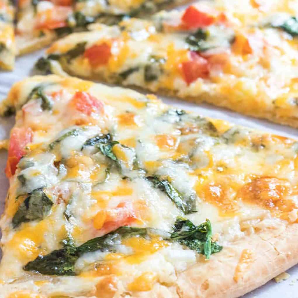 Easy Spinach Alfredo Pizza (Gluten Free) Apples for CJ