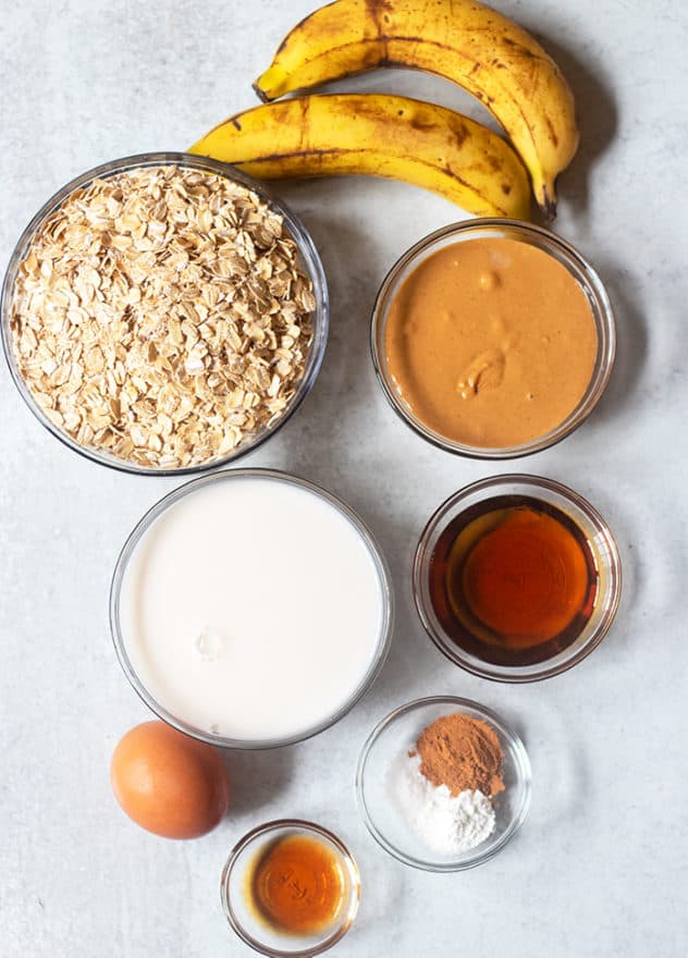 oatmeal, bananas, peanut butter, almond milk, maple syrup, vanilla extract, egg, cinnamon