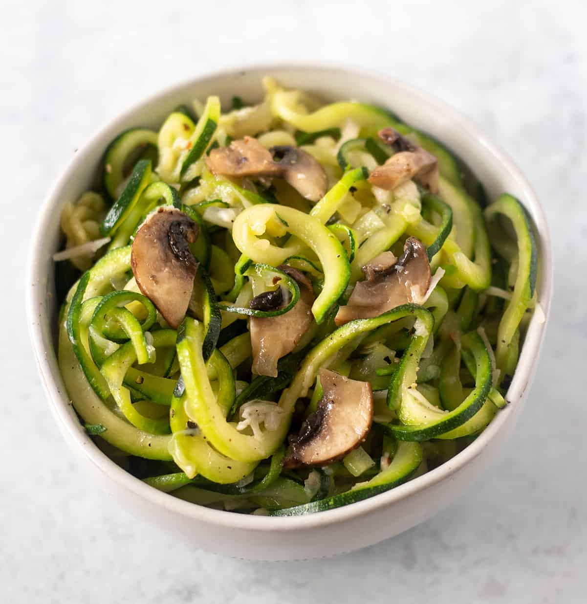 How to Make Zucchini Noodles - Gluten-Free Zoodles! - Loveleaf Co.