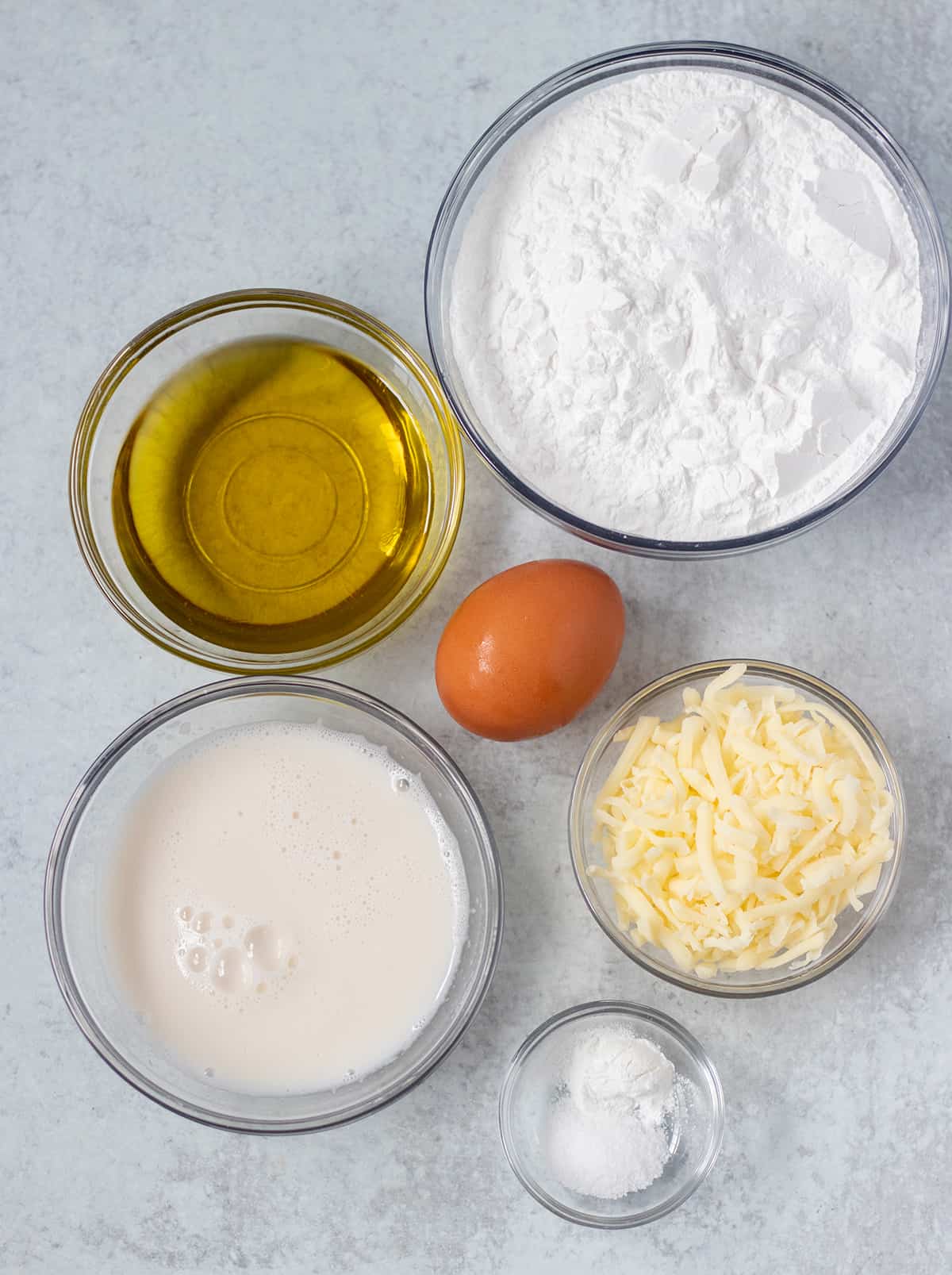 tapioca flour, olive oil, egg, almond milk, mozzarella cheese, salt, baking powder